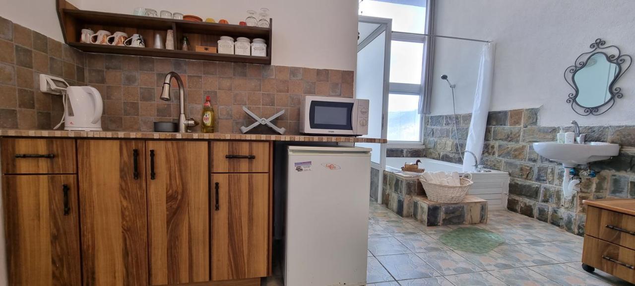 Sanabl Druze Hospitality Bed & Breakfast Ein Kinya Ngoại thất bức ảnh