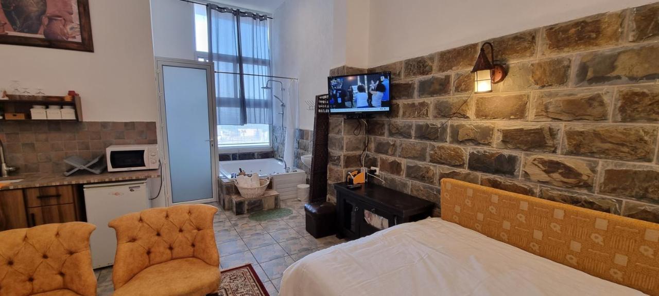 Sanabl Druze Hospitality Bed & Breakfast Ein Kinya Ngoại thất bức ảnh