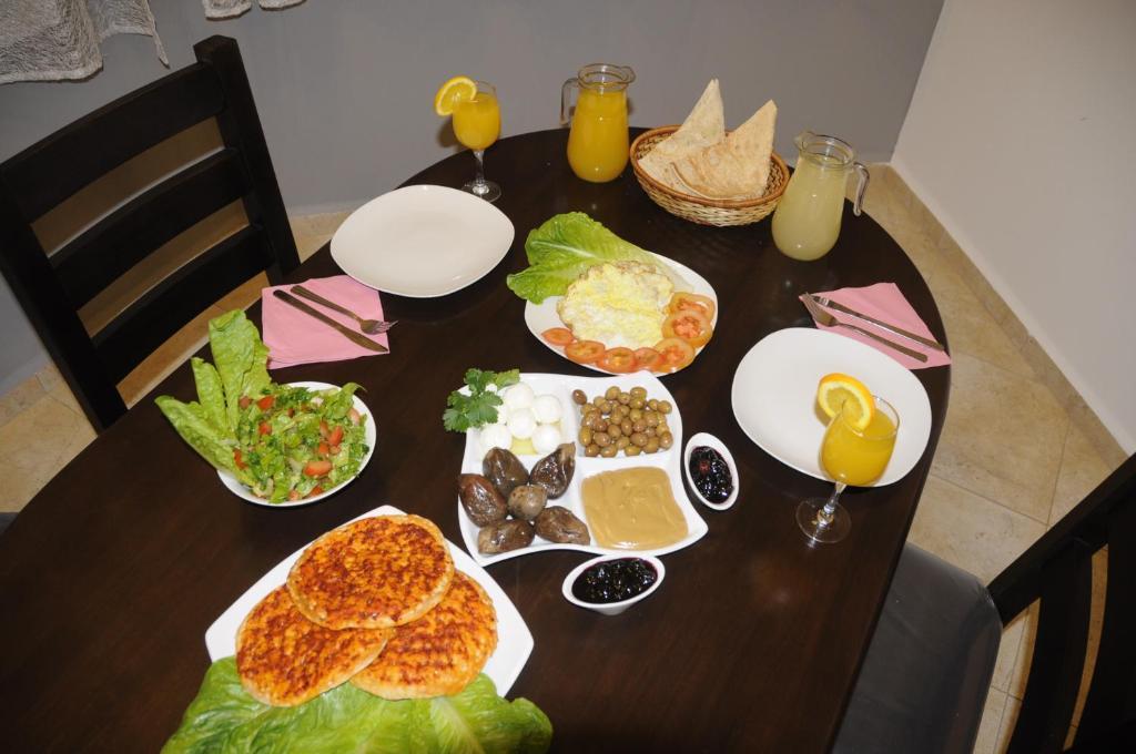 Sanabl Druze Hospitality Bed & Breakfast Ein Kinya Phòng bức ảnh