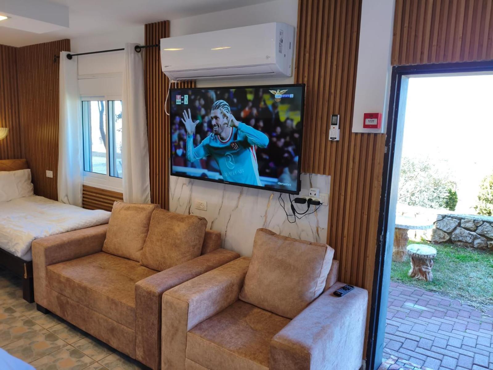 Sanabl Druze Hospitality Bed & Breakfast Ein Kinya Ngoại thất bức ảnh