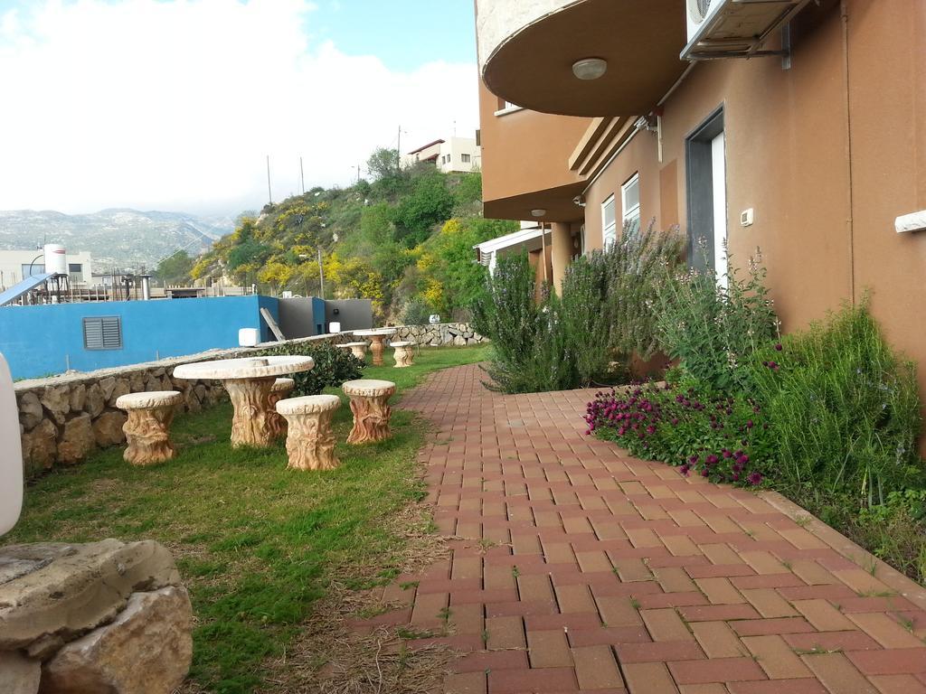 Sanabl Druze Hospitality Bed & Breakfast Ein Kinya Ngoại thất bức ảnh